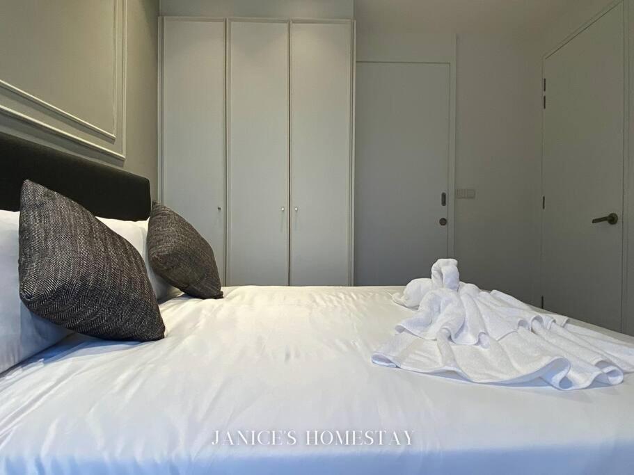 7 Axon Bukit Bintang Klcc 3bed 2bath Apartment *